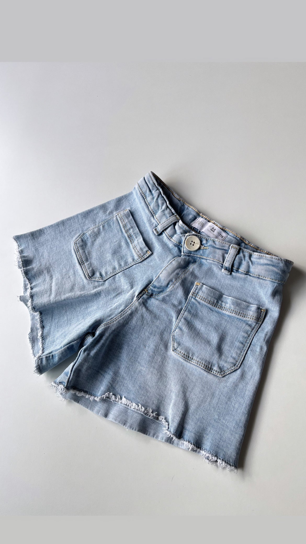 Short Zara